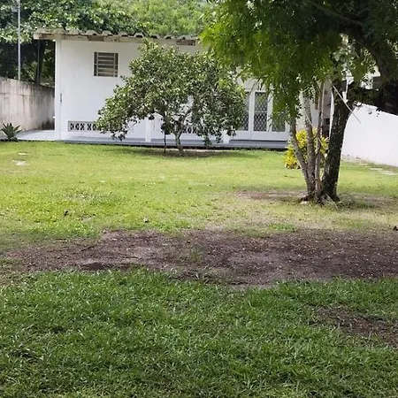 Casa em Cabo Frio, Espaçosa e Confortável-2